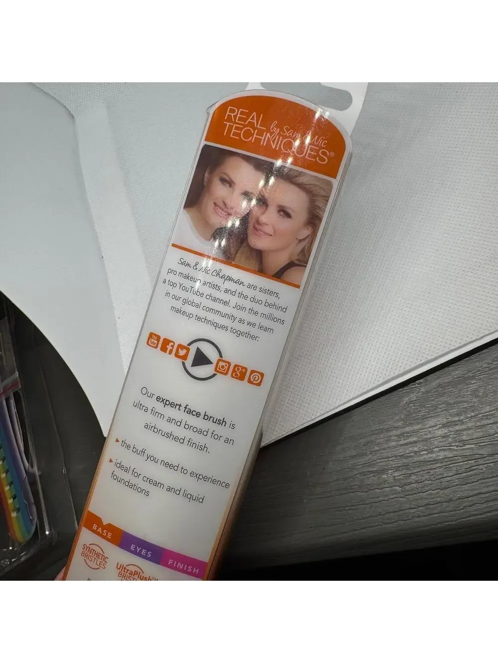real techniques base expert face brush